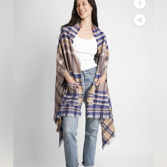 NWT Comfy Luxe Plaid Ruana, Navy and Yellow with front pockets and arm holes - Picture 6 of 7